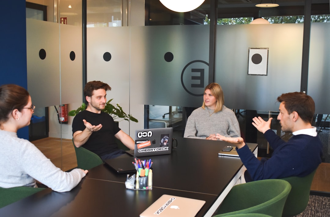 why-choose-us woman-in-black-long-sleeve-shirt-sitting-beside-woman-in-gray-long-sleeve-shirt-05gac-qn0k4